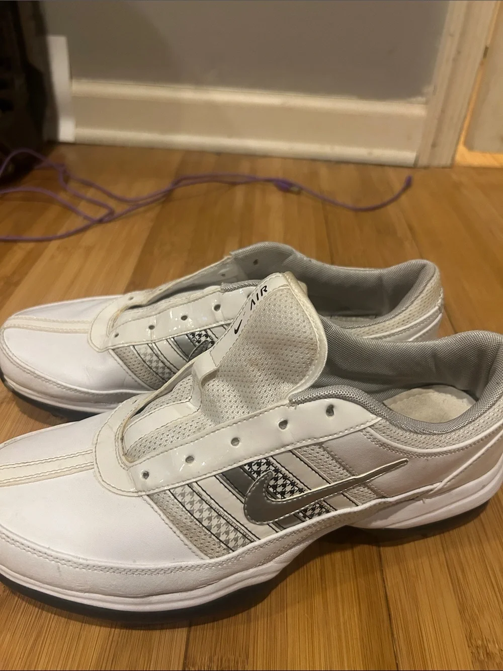 Nike Men’s vintage golf shoes